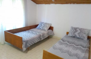 thumb_3566310_bedroom2.jpg