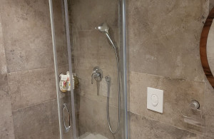 thumb_3566590_01.jpg