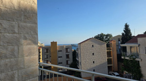 thumb_3566768_1.jpg