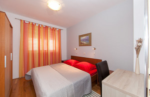 thumb_3569393_2_a51k2_bedroom2014_1.jpg