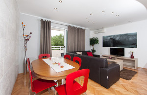 thumb_3569393_2_a51k2_dining_room2014_1.jpg