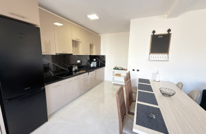 thumb_3569593_kitchen-jpg.jpg