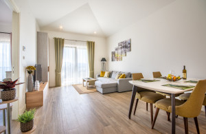 thumb_3577710_centrale-lustica_bay_interiors_01.jpg