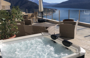 thumb_3581381_jacuzzir.jpg