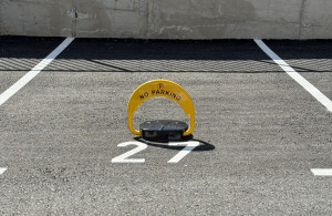 thumb_3581413_parking.jpg
