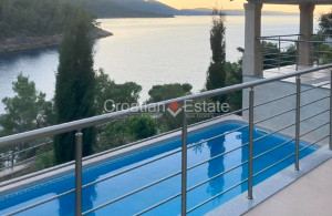 thumb_3582322_tia-korcula-villa-seafront-pool-garden-parking-sale-107-.jpg