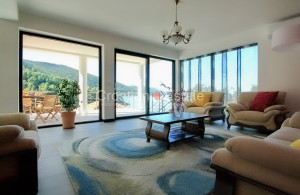 thumb_3582322_tia-korcula-villa-seafront-pool-garden-parking-sale-111-.jpg