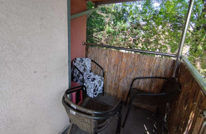 thumb_3583992_12.jpg