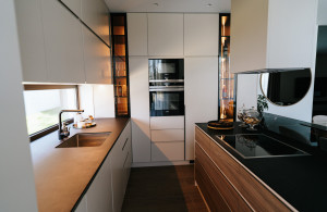 thumb_3585832_mv-lux-house-4.jpg