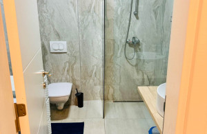 thumb_3586620_sea-glass-bath.png