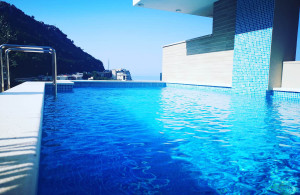 thumb_3586620_sea-glass-pool.png