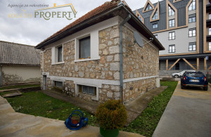 thumb_3588464_prodajem-kucu-kolasin-1.jpg