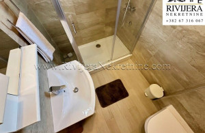 thumb_3591038_lasi_ads_tivat_stan_apartment_porto_montenegro-5-800x570.jpg