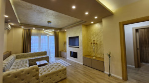 thumb_3591228_5.jpg