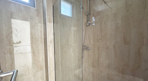 thumb_3591988_7.jpg