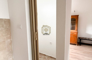 thumb_3594016_4.jpg