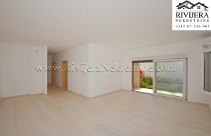 thumb_3594019_ivijera_nekretnine_oglasi_ads_igalo_stan_aapartment_--1-.jpg