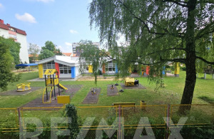 thumb_3594082_11.jpg