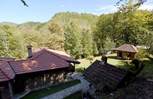thumb_3594216_apartmani-reka-i-mir-5.jpg