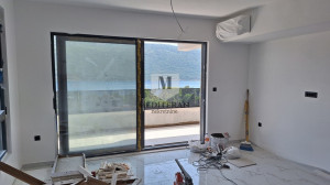 thumb_3595238_6.jpg