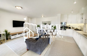 thumb_3595344_ds-living-room-3.jpg