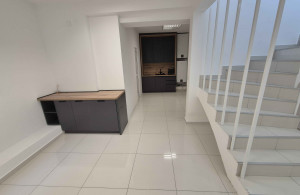 thumb_3596210_14.-dining-and-kitchen-area.jpg