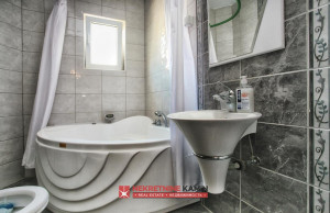 thumb_3597880_vila-tivat-1500000e_18.jpg