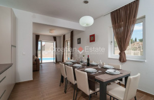 thumb_3598706_oatia-brac-house-sea-view-pool-terrace-parking-sale-109-.jpg
