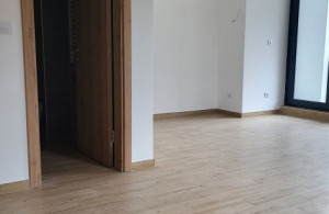 thumb_3600766_5r.jpg