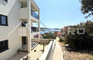 thumb_3602432_rn_apartment_in_a_prime_location_near_the_sea_for_sale_3.jpg