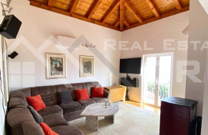 thumb_3602449_t_with_three_balconies_near_the_sea_and_beach_for_sale_2.jpg