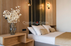 thumb_3603458_croatia-split-bacvice-rooms-seafront-luxury-sale-1-106-.jpg