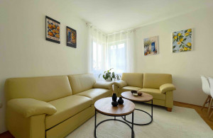thumb_3604037_4.------.jpg