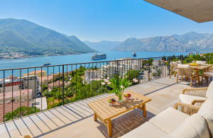 thumb_3605571_3-bedroom-apartment-in-kotor-bay-for-sale-1-1.jpg