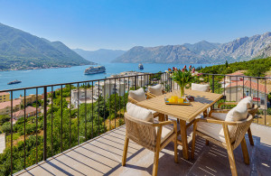 thumb_3605571_3-bedroom-apartment-in-kotor-bay-for-sale-2.jpg