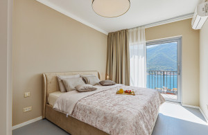 thumb_3606436_3-bedroom-apartment-in-kotor-bay-for-sale-17.jpg