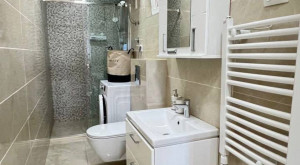 thumb_3612136_10.jpg