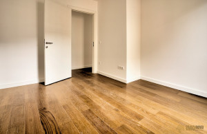 thumb_3615407_bedroom.jpg