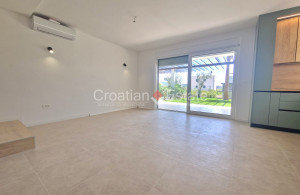 thumb_3615450_croatia-trogir-house-newly-built-yard-parking-sale-106-.jpg