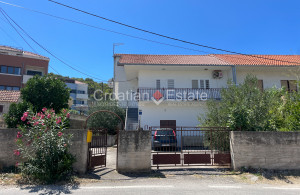 thumb_3616295_croatia-ciovo-house-garden-sale-101-.jpg