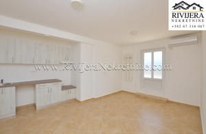 thumb_3616936_e_oglasi_ads_stan_apartment_igalo_herceg_novi_prodaza-5-.jpg