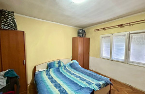 thumb_3617022_5-cetinje--centar-dvosobna-kuca.jpeg