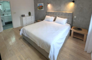 thumb_3617954_main-bedroom3.jpg