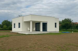 thumb_3618337_img_5001.jpg