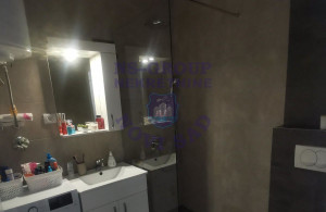 thumb_3624830_5.jpg