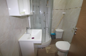 thumb_3627427_4.jpg