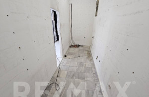thumb_3631917_8.jpg