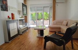 thumb_3634952_living-room--1-.jpg