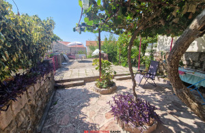 thumb_3636219_13prodaje-se-stara-kamena-kuca-celobrdo-sveti-stefan-.jpg