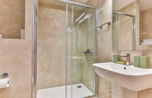 thumb_3636230_fontana-32--2-.jpg
